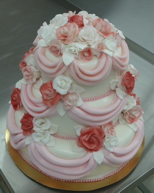 Розовый Свадебный торт